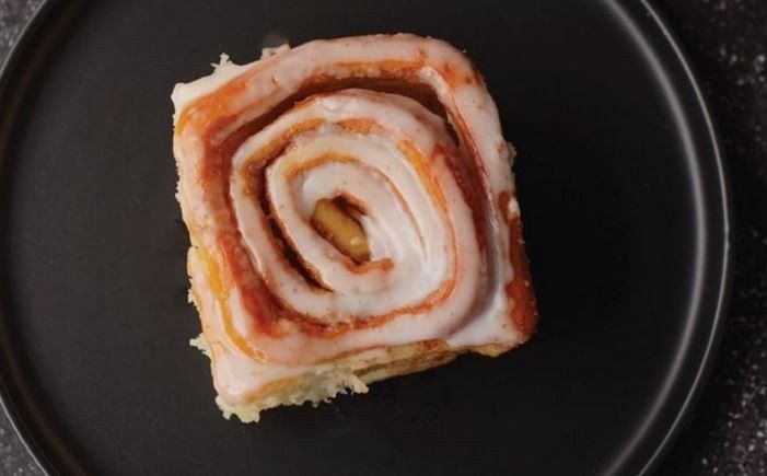 Regular Glazed Cinnamon Scroll