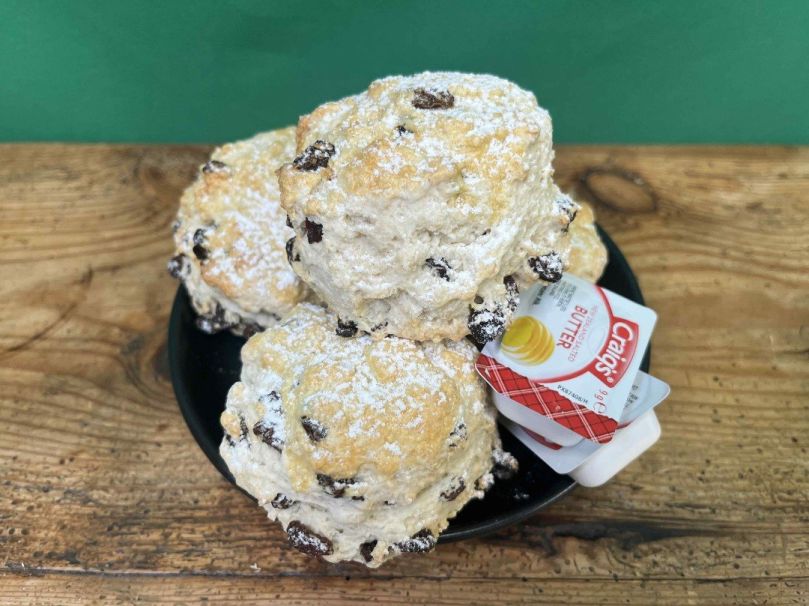 Sultana scone, butter