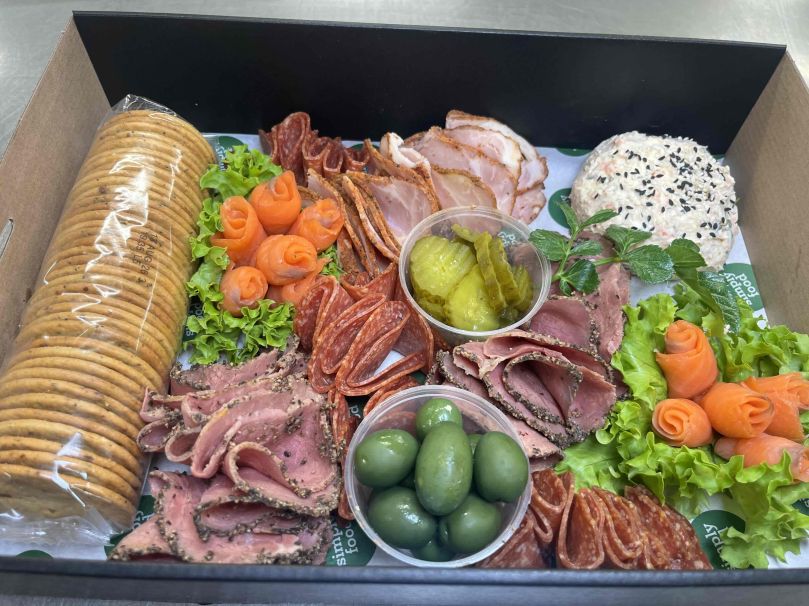 Large Charcuterie meat platter box