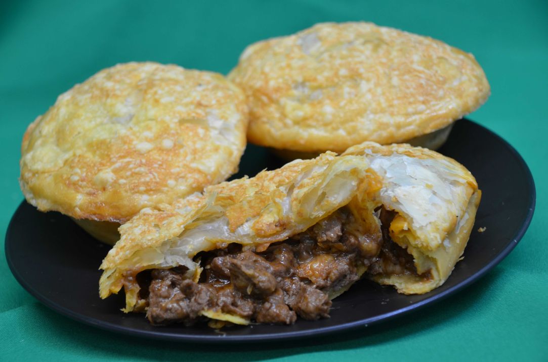 Meat pie, large individual size