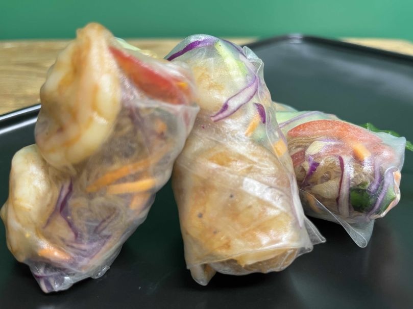 Prawn, citrus, rice paper roll, chili lime dip