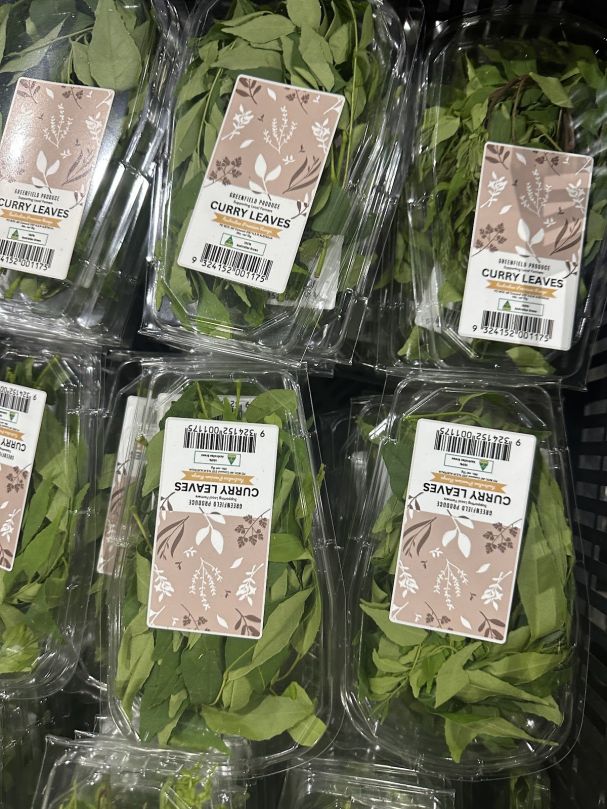Curry Leaves (Punnet)