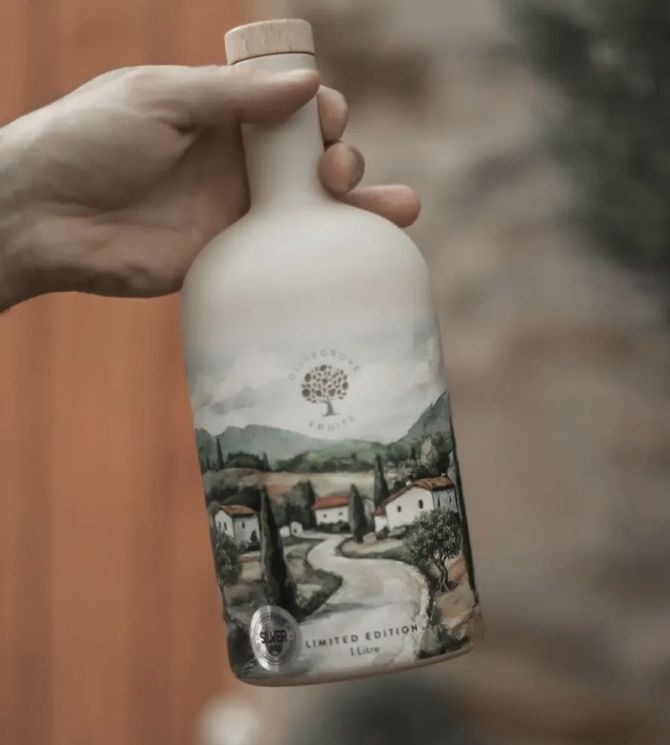 Olive Grove Extra Virgin Olive Oil - Limited Edition with Gifting Box (1 Litre Bottle)