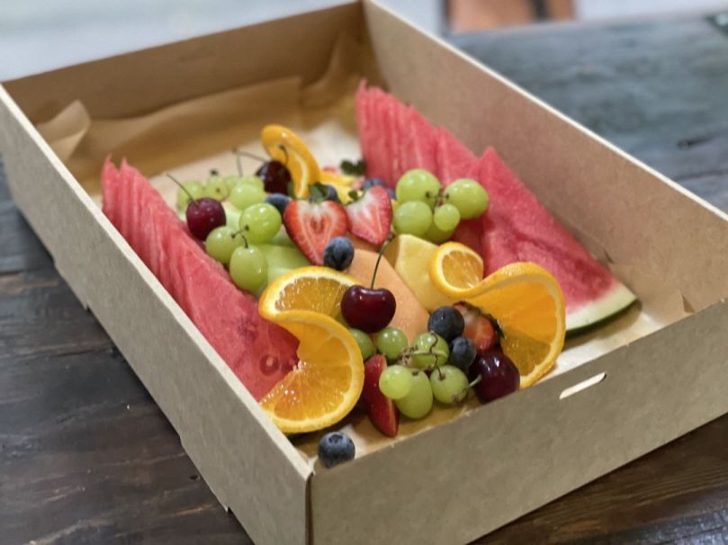 Seasonal fruit platter