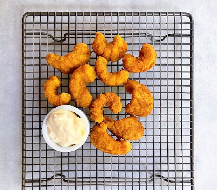 Salt & pepper calamari w spicy dipping sauce