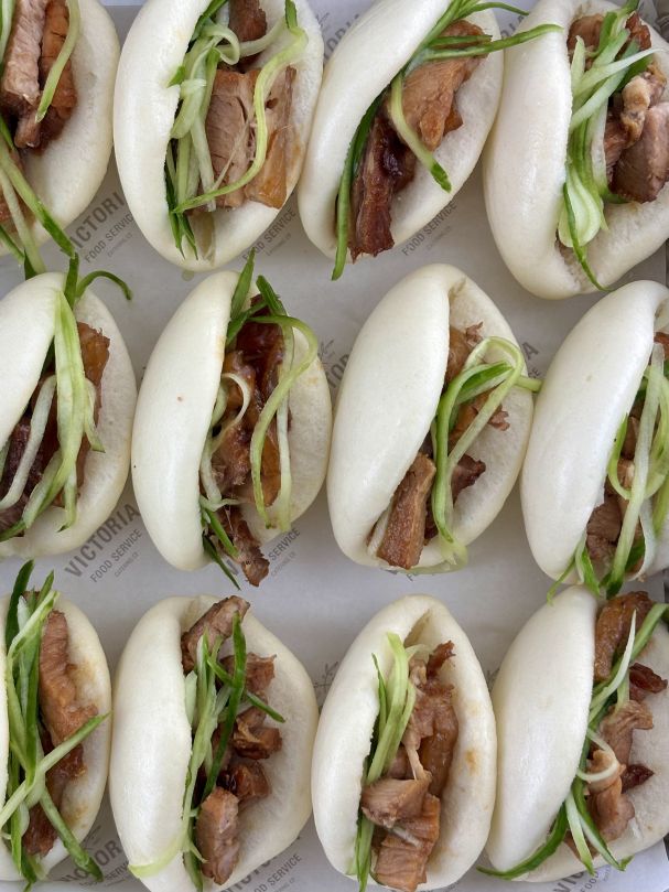 Crispy pork bao buns w pickled cucumber, hoisin sauce - W