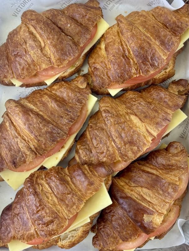 Tomato and Cheese Croissant (V) (hot)
