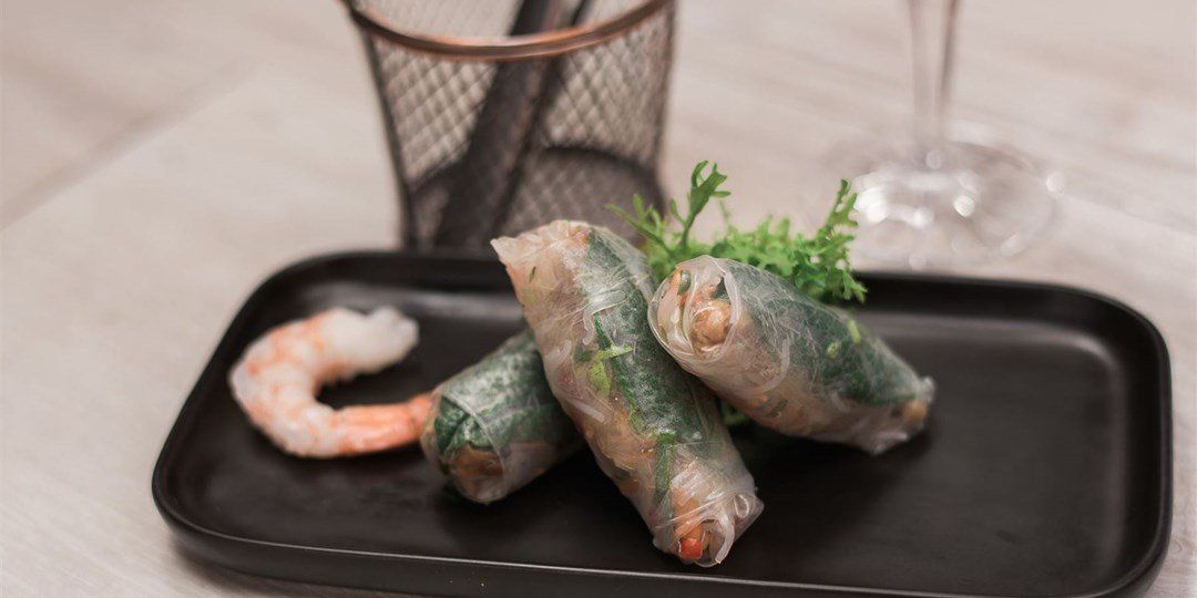 Prawn & crisp vegetable rice paper rolls with chilli & lime dipping sauce (gf)