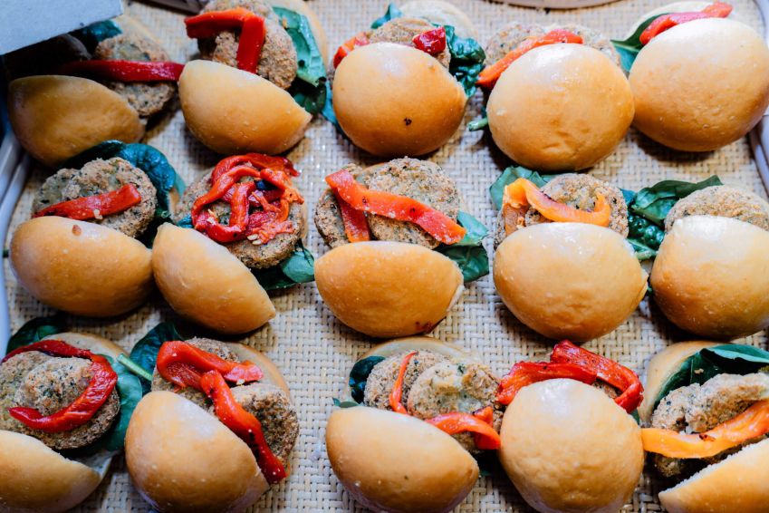 Brioche Mini Burger Bun with Falafel, Roasted Pepper, Spinach and Dukkha Hummus (v, df)