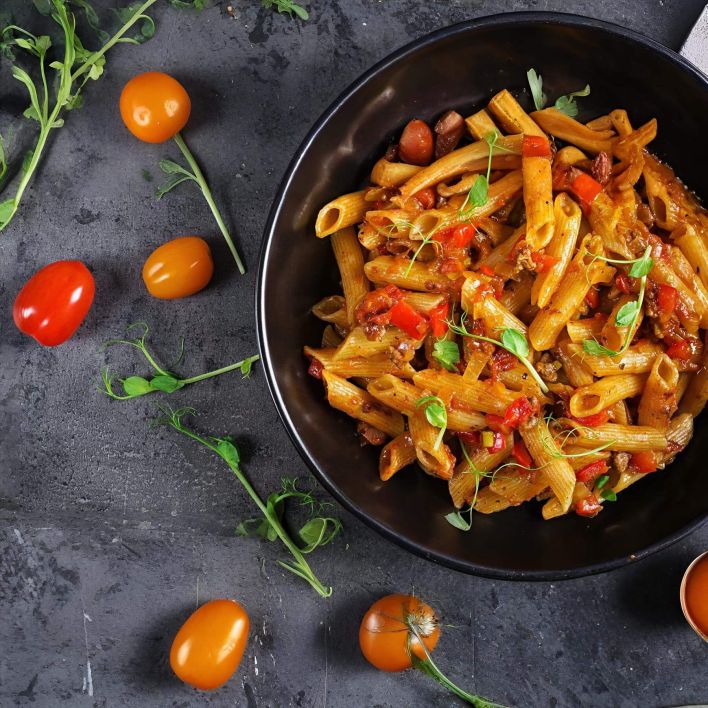 BOWL FOOD - Beef Bolognese Sauce with Penne Pasta