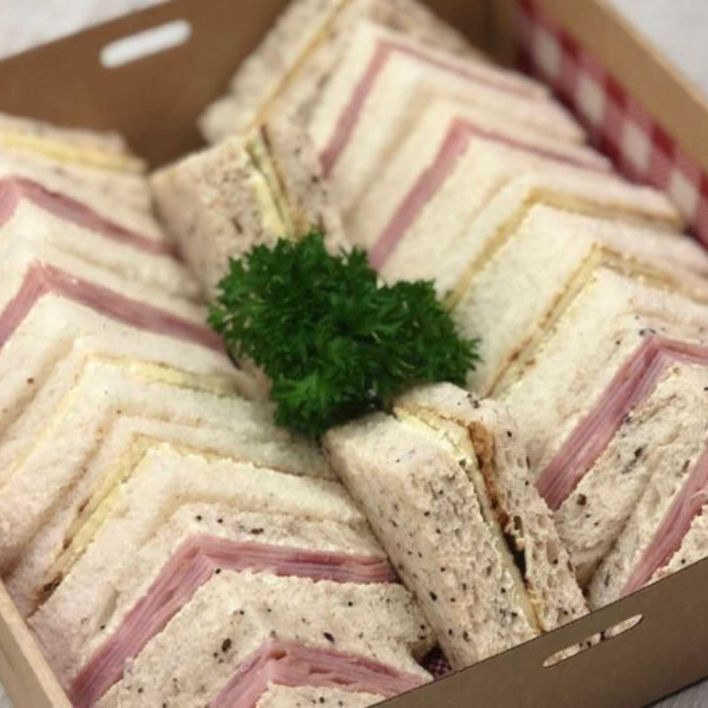 Kids Triangle Sandwiches on White & Wholemeal Bread - 16 Piece Box
