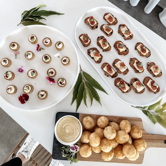 Hot & Cold Signature Cocktail Package - Choose 8 pieces (min 20 guests)