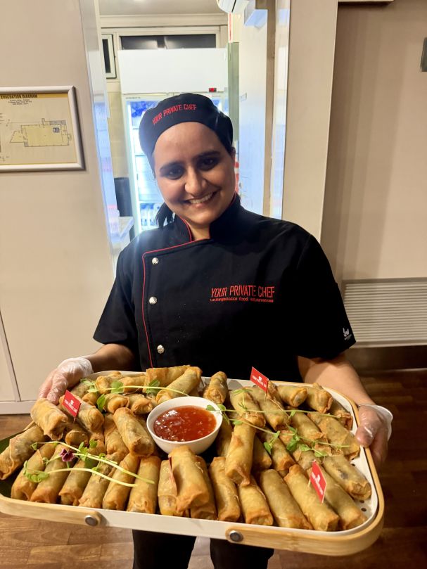 Vegetable Spring Rolls with Sweet Chilli Dipping Sauce (Vegan)