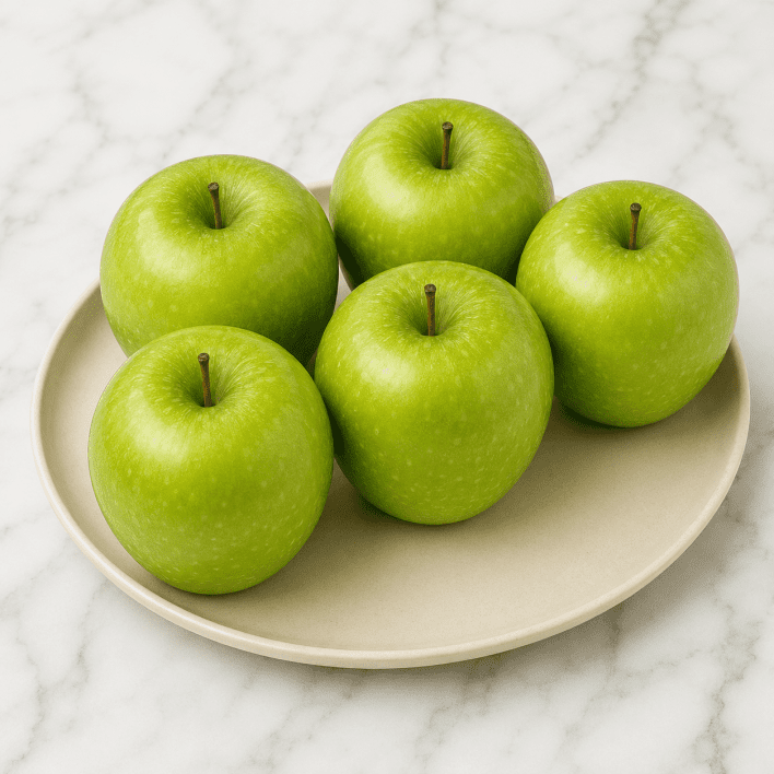 Whole fruit - green apple